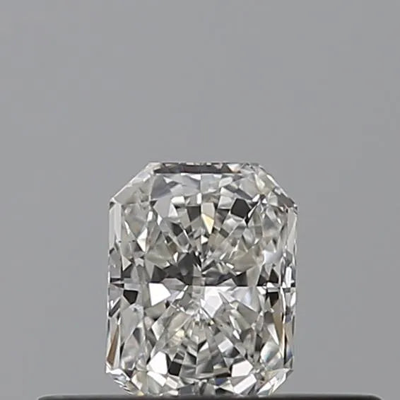 0.24ct Radiant Natural Diamond (Colour G, Clarity VS2, GIA Certified)