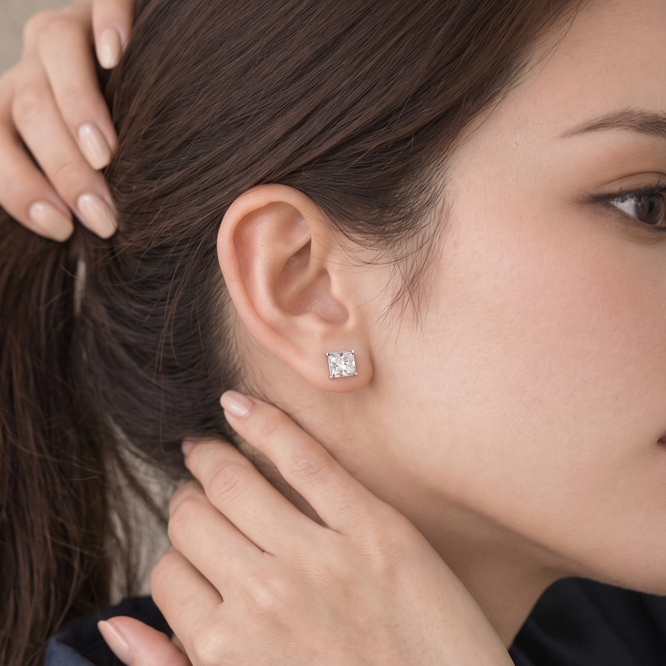 스퀘어 랩 다이아몬드 이어링 — 1.8ct