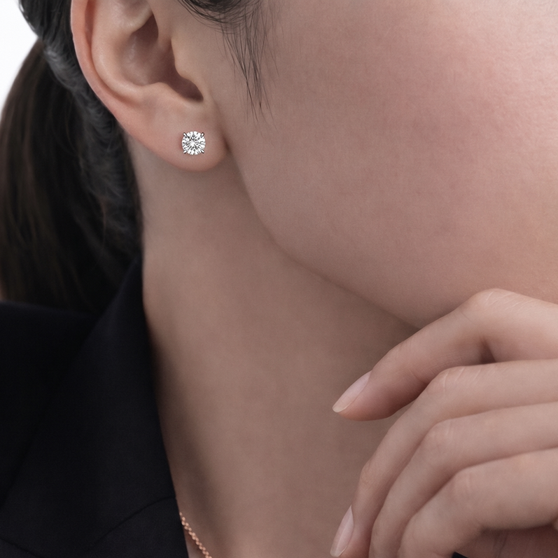 라운드 랩 다이아몬드 이어링 — 2.0ct